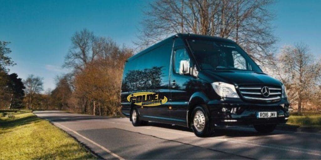 strategies-customers-can-use-to-secure-minibus-hire-during-busy-times